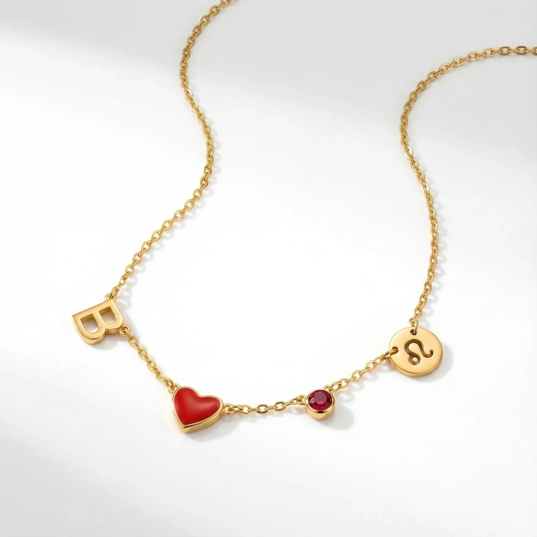 Collana con Iniziale a Forma di Cuore